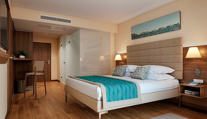 Premium_Superior_Room.jpg