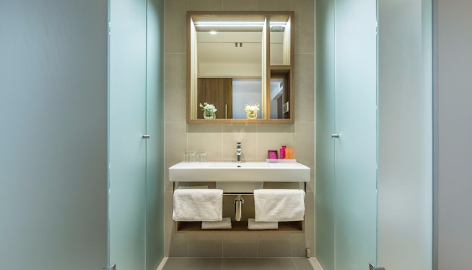 Bellevue_Albona-Annex-A-_Standard-Family-Room-with-balcony_sea-view_12.jpg