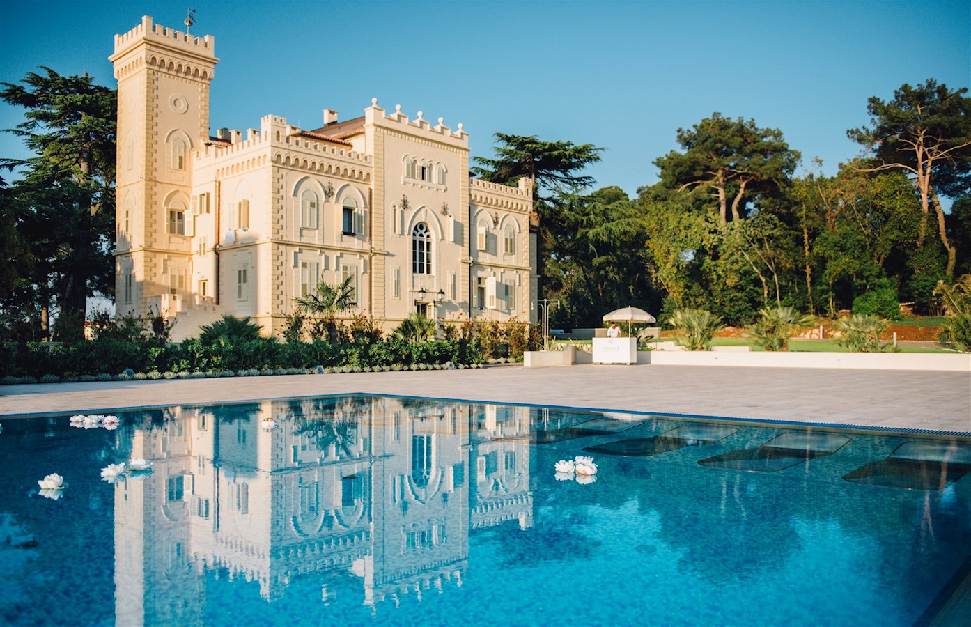 Sveti Nikola među deset najljepših malih otoka  (1).jpg