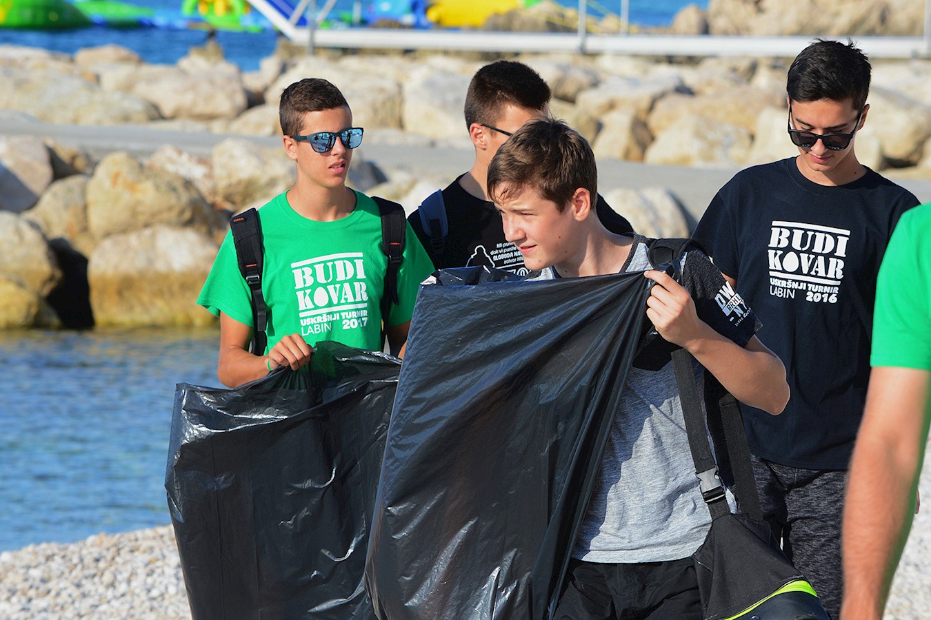 RK Mladi rudar_ciscenje plaze_7.JPG