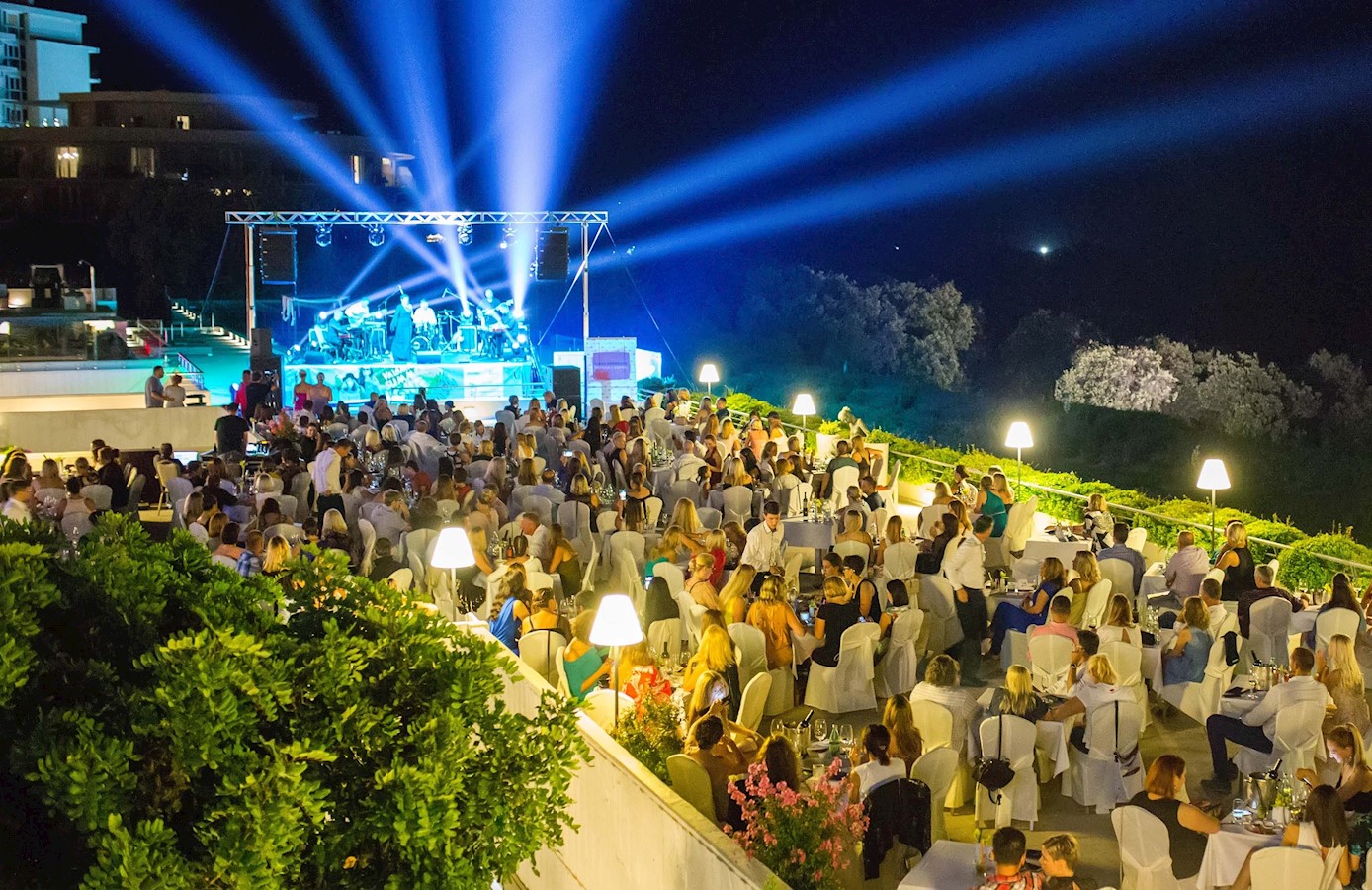 Nina Badric na terasi hotela VDP_21072017 (5).jpg