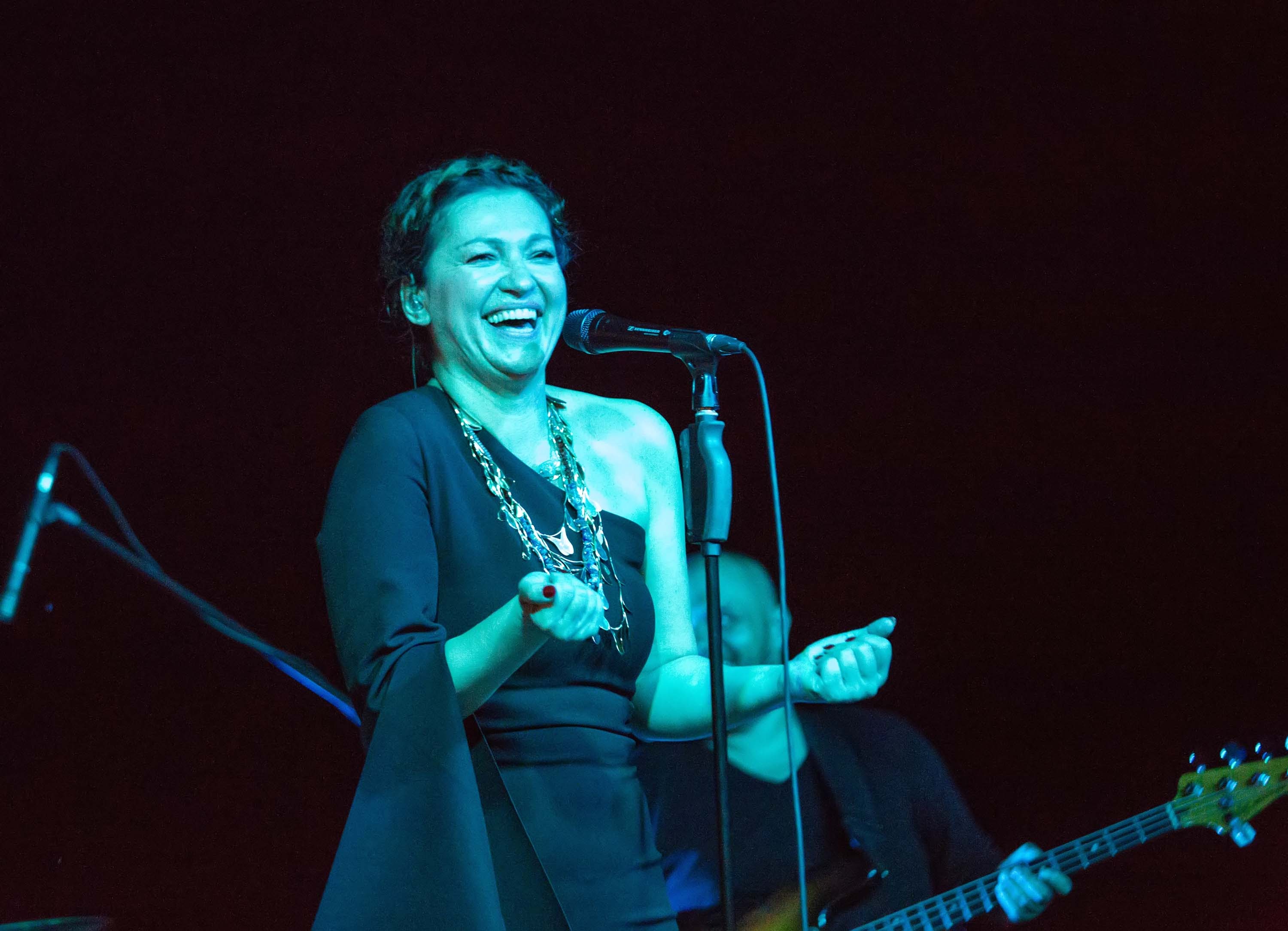 Nina Badric na terasi hotela VDP_21072017 (9).jpg