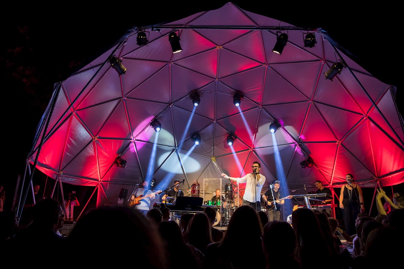 Petar Grašo oduševio koncertom u kampu Solitudo (8).jpg