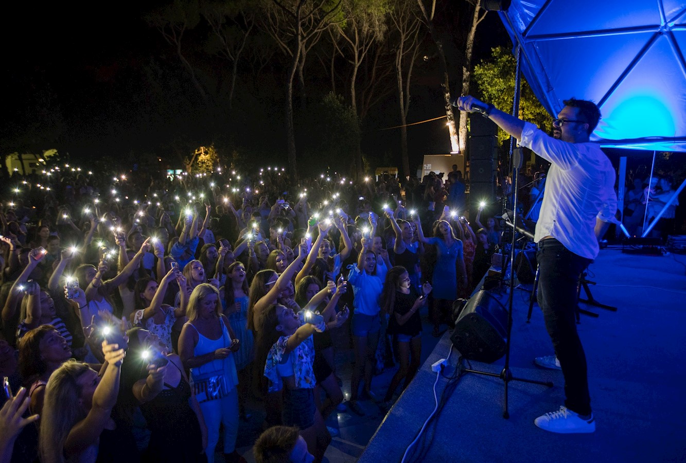 Petar Grašo oduševio koncertom u kampu Solitudo (10).jpg