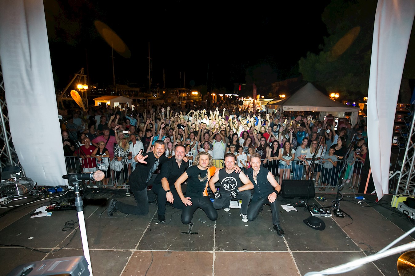 Porečka Riva plesala uz žestoke ritmove Bon Jovija (16).jpg