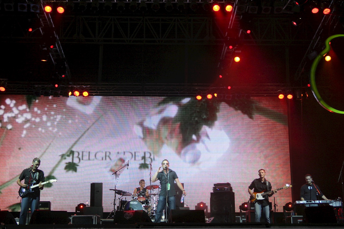 U2 real tribute (1).jpg