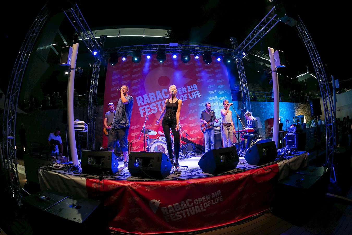 Energični Elemental zatvorio prvi Rabac Open Air (7).jpg