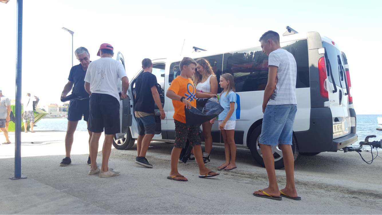 Mladi sportaši u akciji.jpg