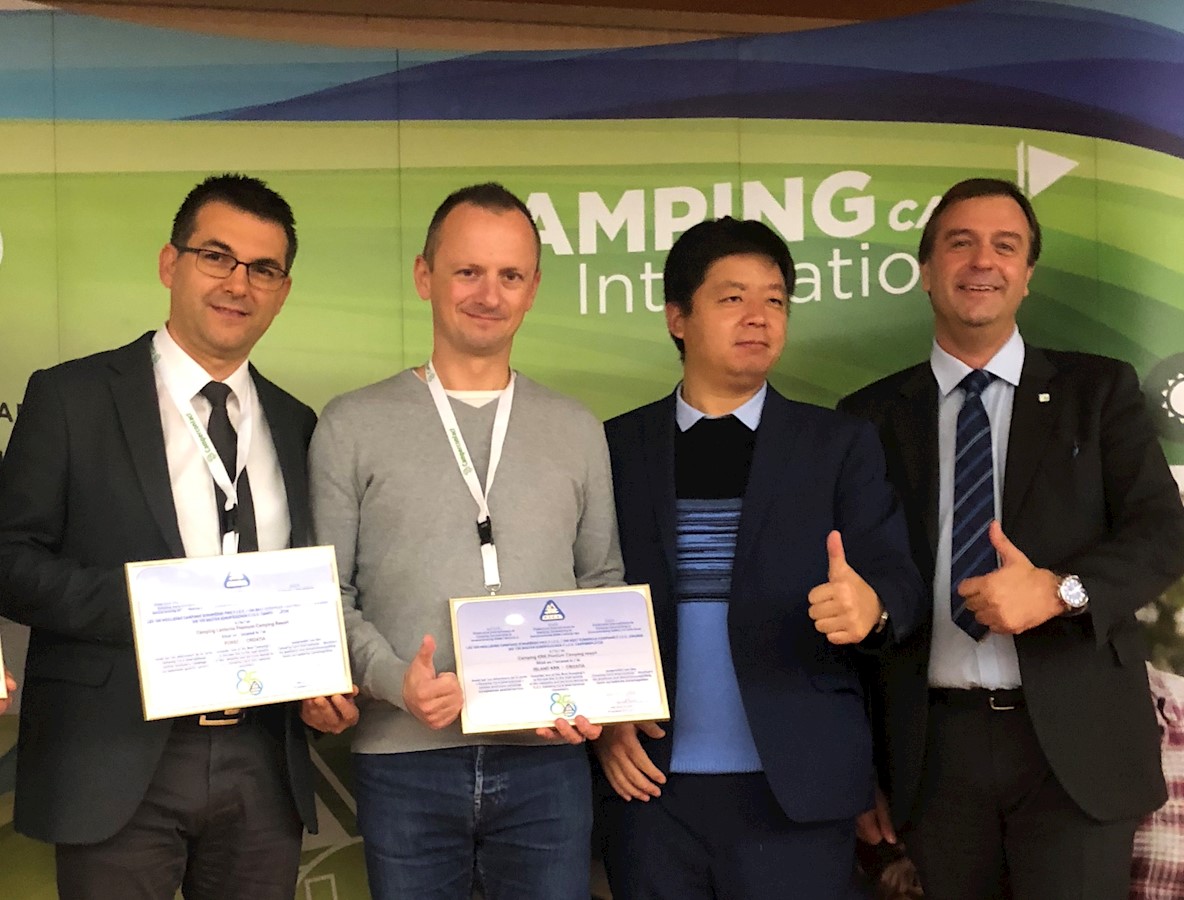 Predstavnici Valamar Riviere s nagradama.jpg