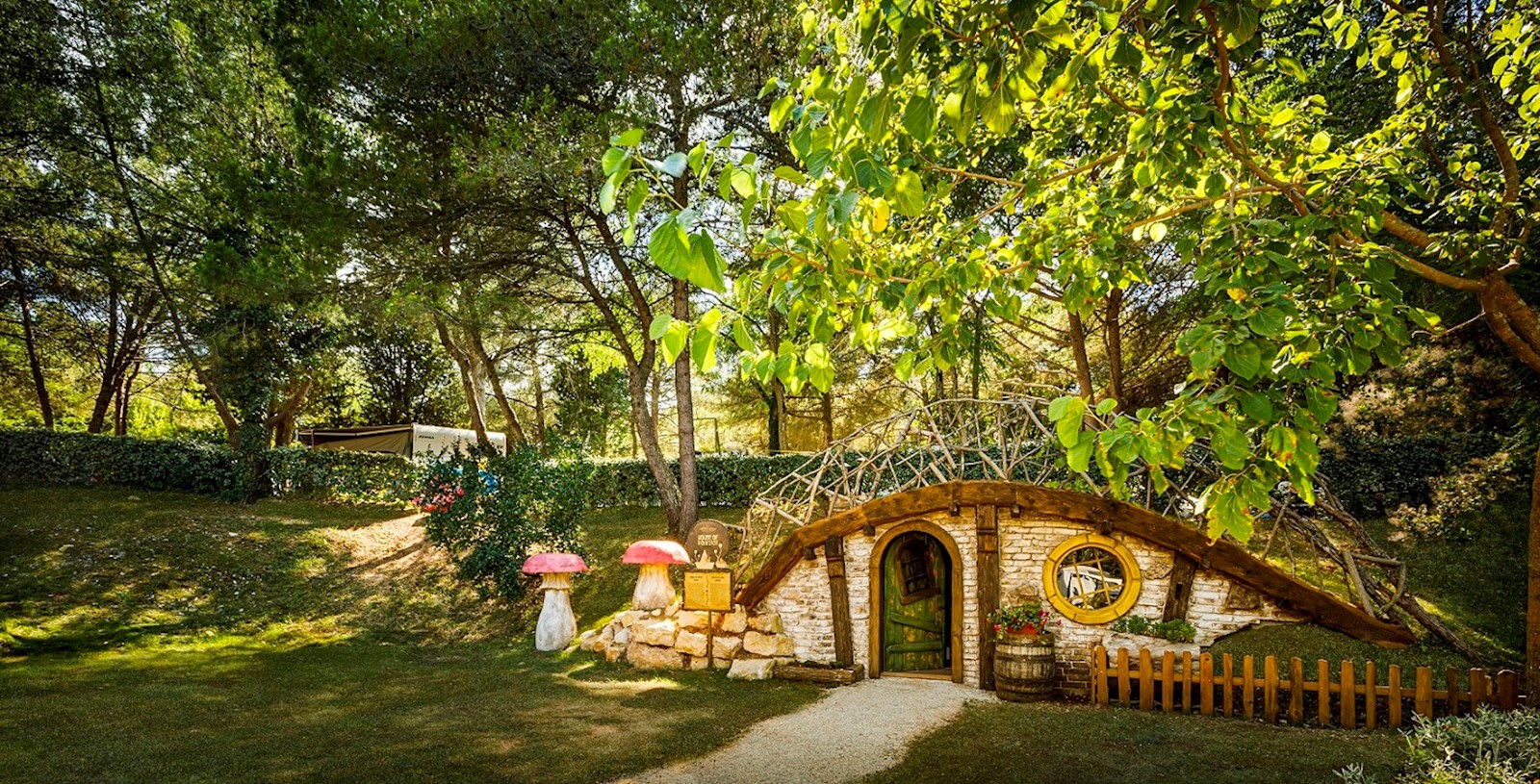 Lanterna Premium Camping Resort_Kućice u tlu.jpg