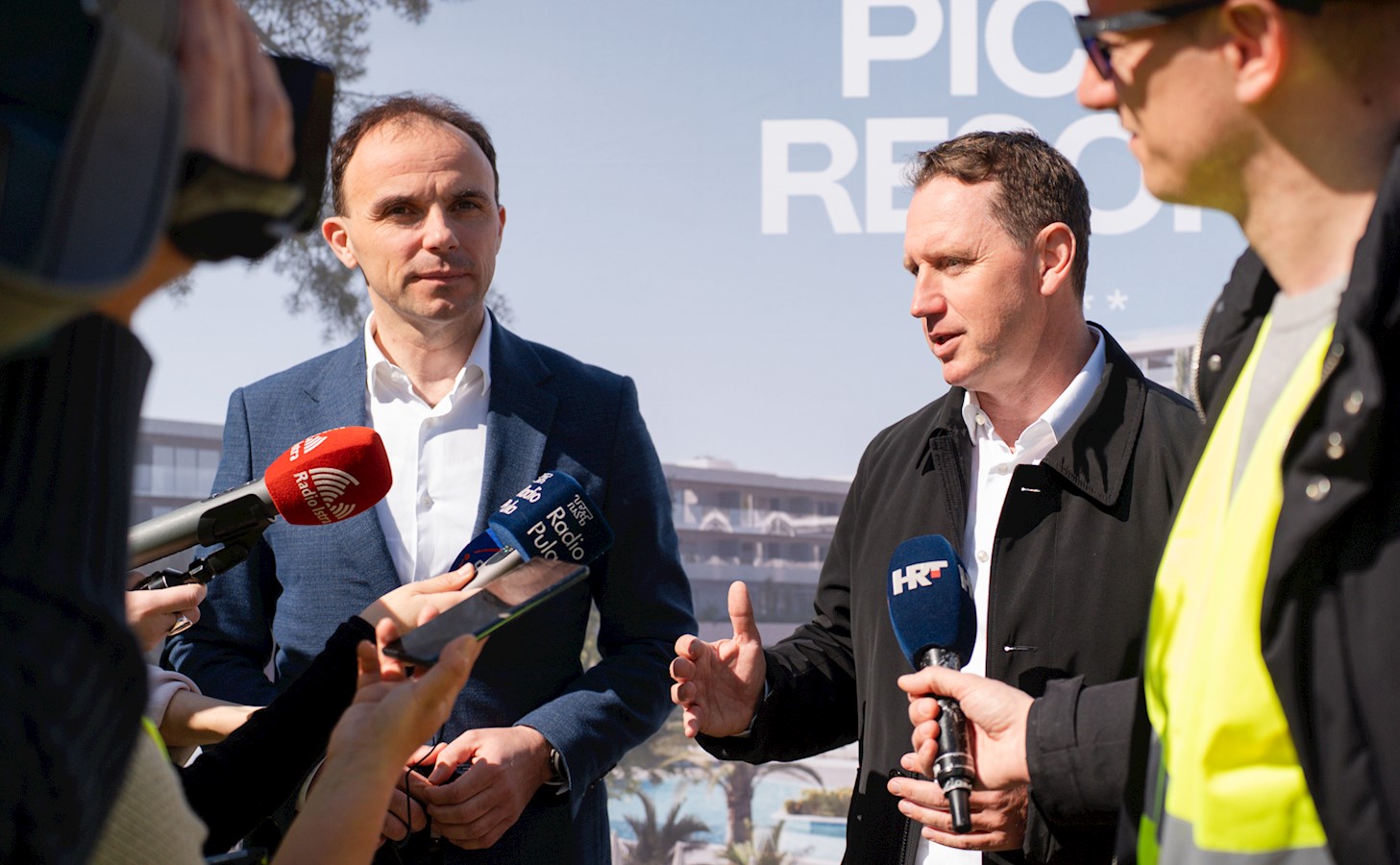 Gradonačelnik Poreča Loris Peršurić i predsjednik Uprave Valamara Željko Kukurin.jpg