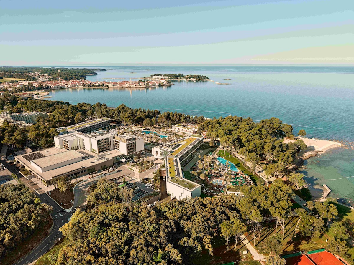 Pical_Resort__Valamar_collection_exterior_aerial_view_04_lowres.jpeg